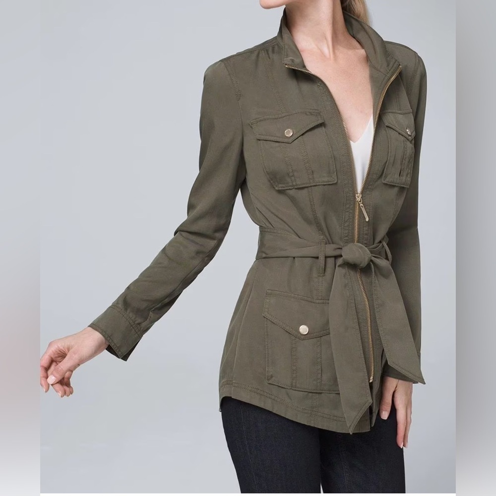 White House Black Market Soft Utility Jacket with Removable Belt Size 4